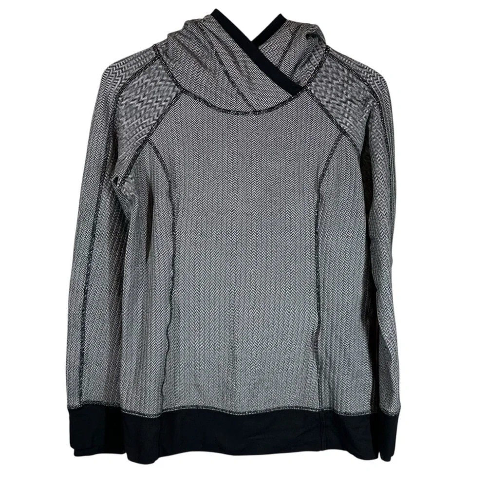LULULEMON Women's 8 Think Fast Hooded Fitted Pullover  Black & White Herringbone